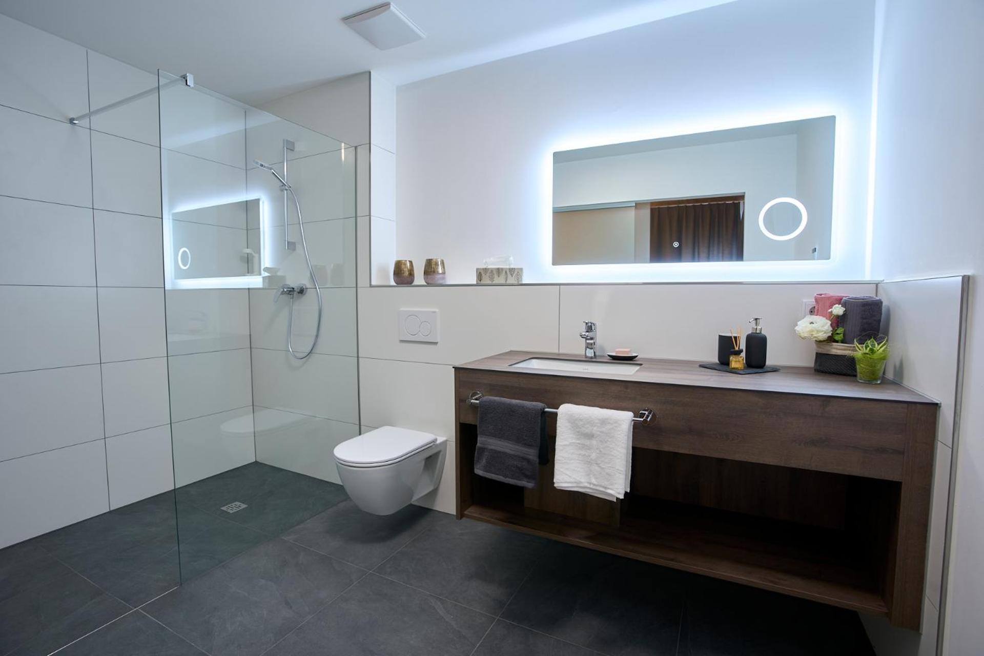 Hotel Kapelle ราดอล์ฟเซลล์ อัม โบเดนซี ห้อง รูปภาพ